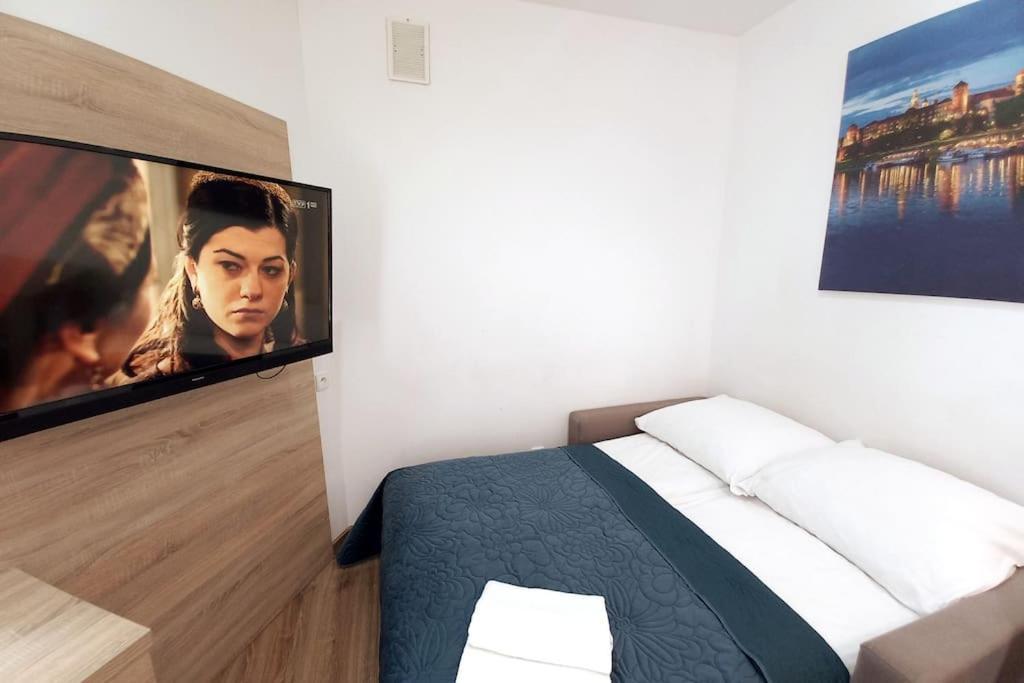Cozy - B38
